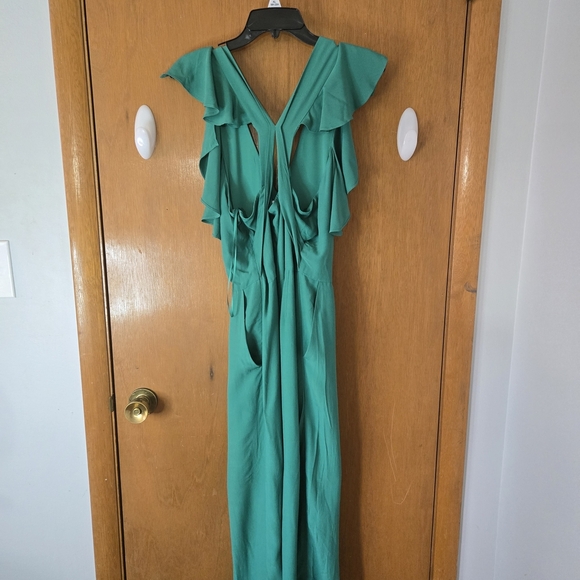 Elegant Green Women's Dress - Picture 7 of 9